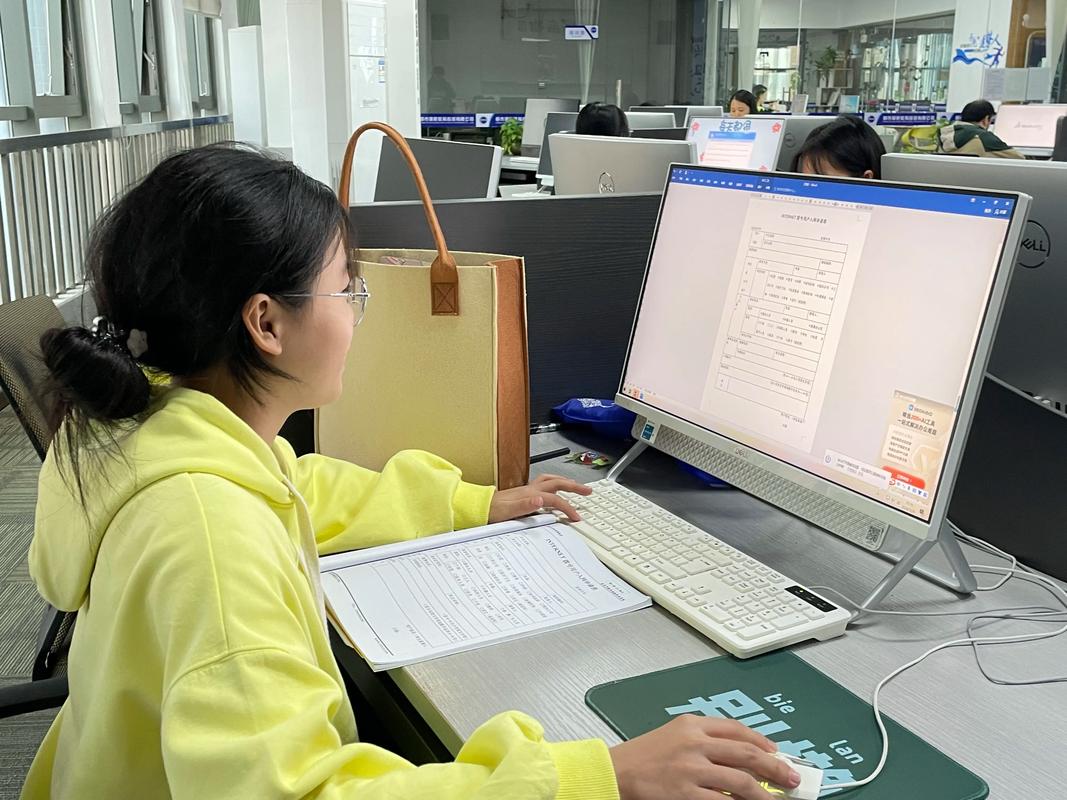 Word與Excel數(shù)據(jù)互通 自動(dòng)生成報(bào)告的技術(shù)解析與培訓(xùn)指南