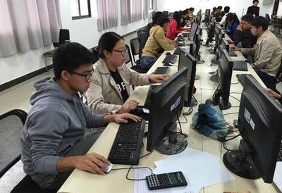 最適合貧困生報考的4個大學專業，就業前景廣闊，薪資優厚